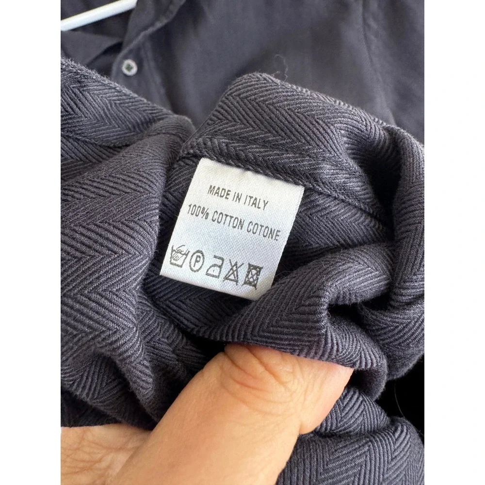 Gucci men's gray cotton button down shirt size 39/15.5 (a US men's medium)